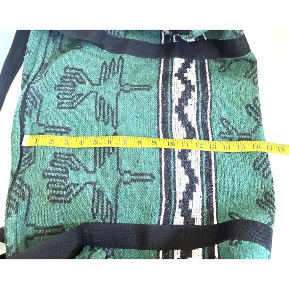 Peruvian Handwoven Alpaca-Wool Duffel Satchel – Travel Bag (Vintage) - Picture 4 of 5